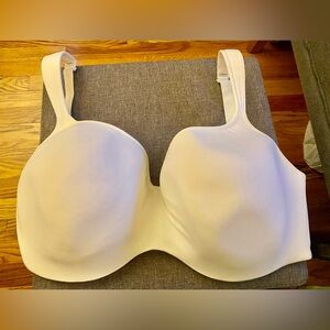 5/$15! Christmas sale! EUC Cacique 40H Balconette Bra